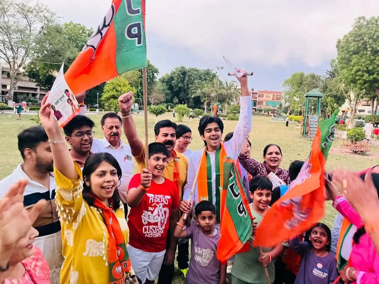 Parth Gupta Appeals to Ward 6 Voters of Every Generation for May 10 Poll