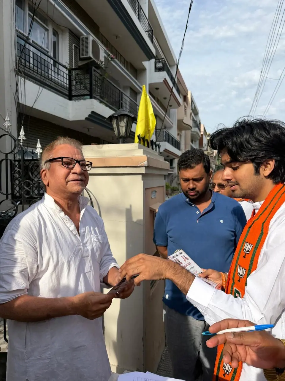 Parth Gupta Takes Ward 6 Jan Sampark Door-to-Door in Panchkula — photo 3