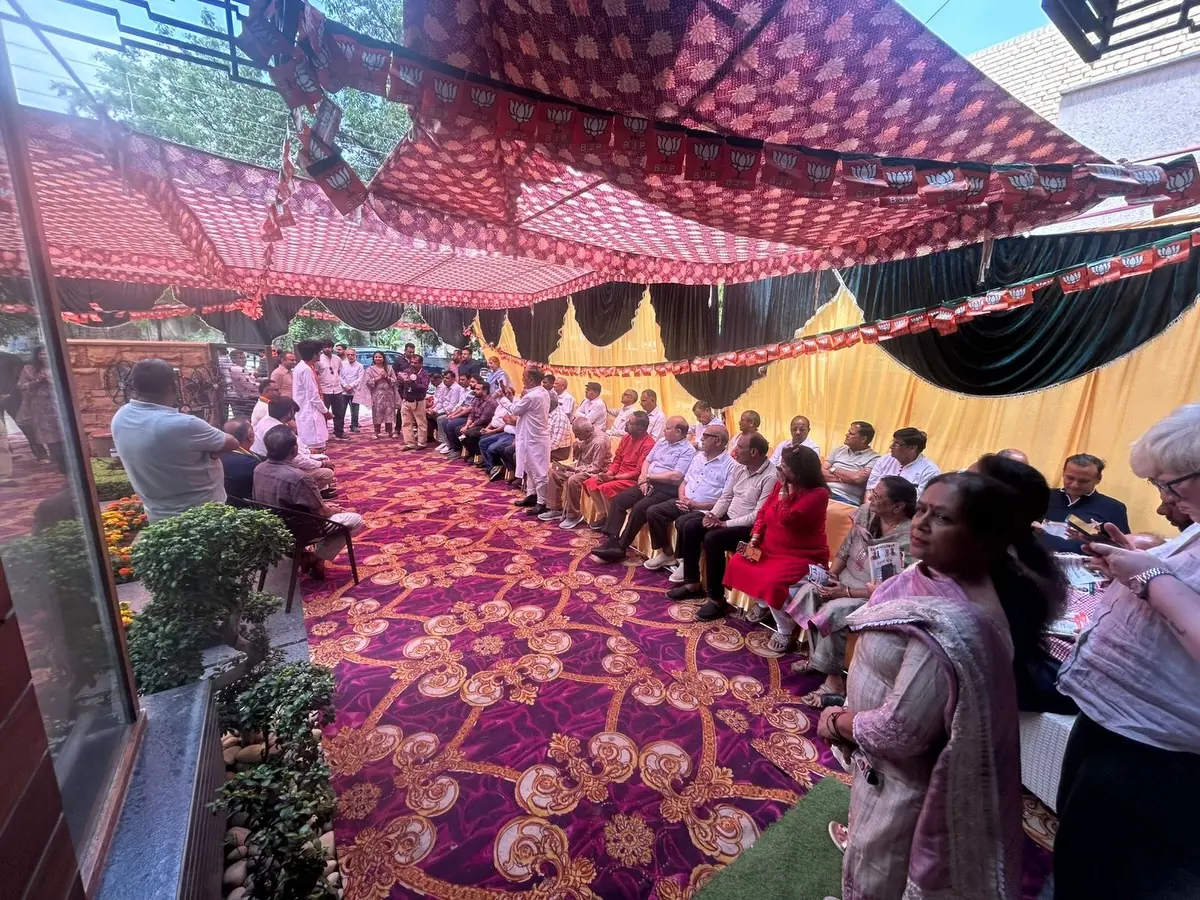 Parth Gupta Joins Ward 6 Residents for a 'Chai Par Charcha' in Panchkula — photo 2