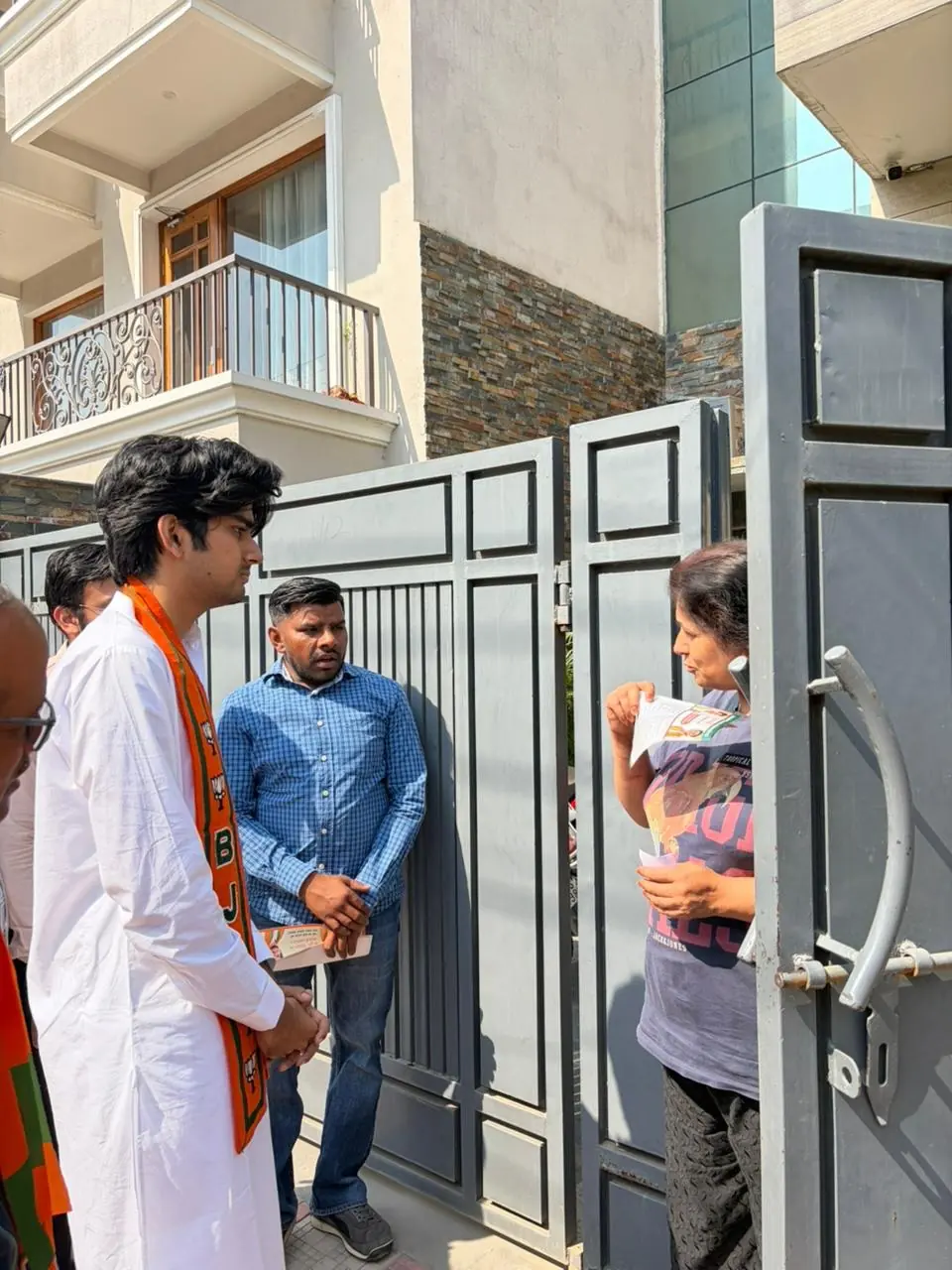 Councillor Parth Gupta's Door-to-Door Outreach in Ward 6, Panchkula — photo 4