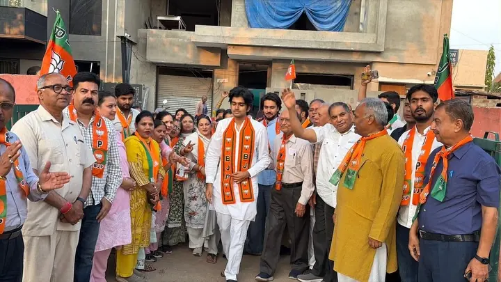 Parth Gupta's Door-to-Door Outreach Draws Support in Ward 6, Panchkula