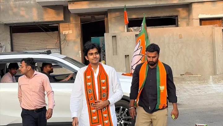 Parth Gupta's Door-to-Door Outreach Draws Support in Ward 6, Panchkula — photo 3