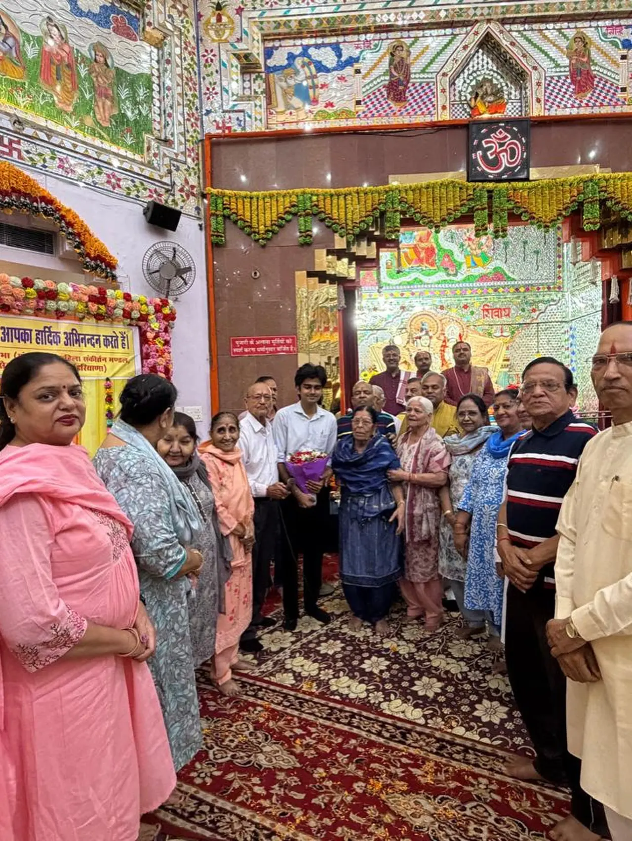 Parth Gupta Offers Prayers at a Sector 17 Temple in Panchkula — photo 2