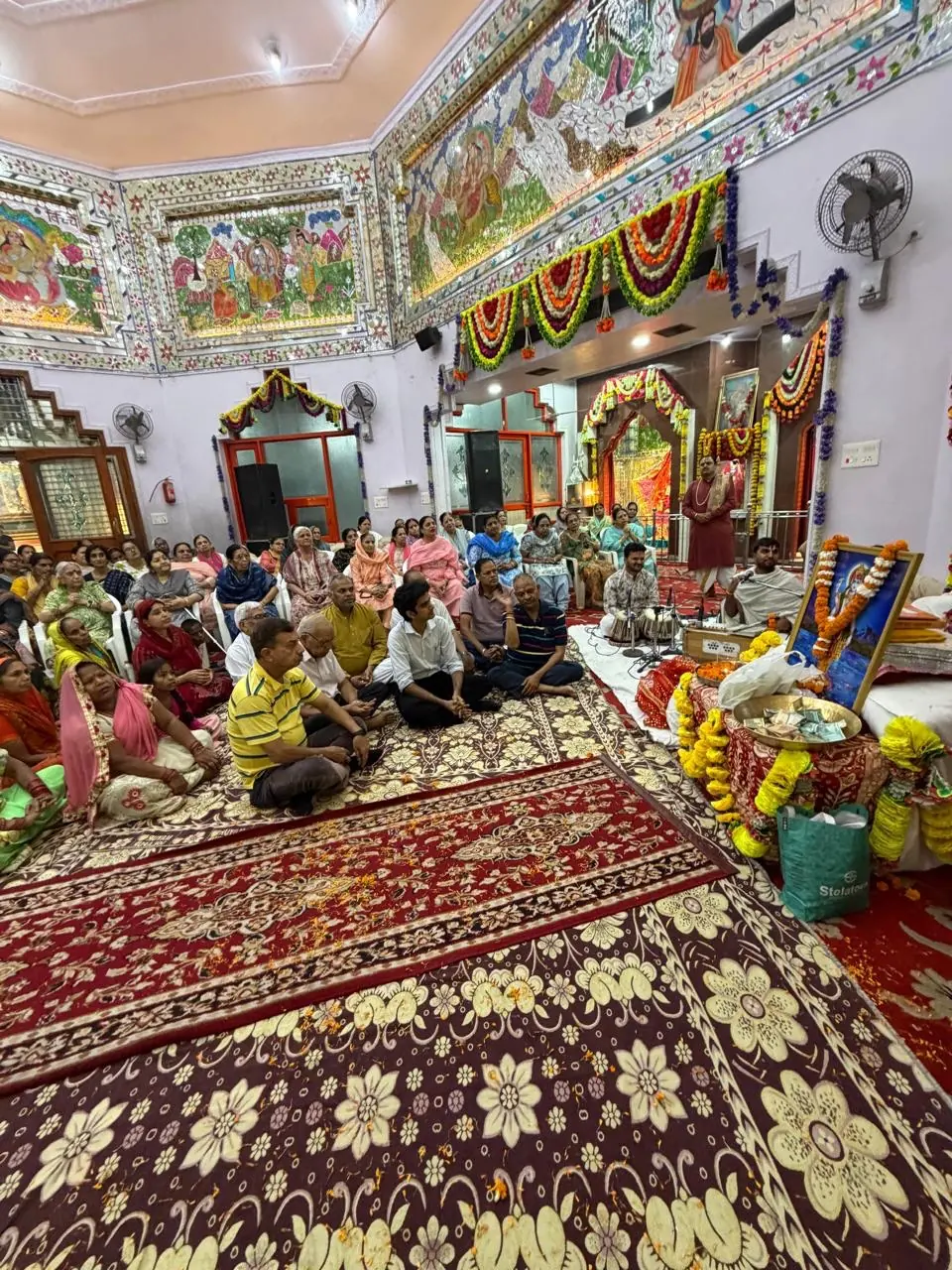 Parth Gupta Offers Prayers at a Sector 17 Temple in Panchkula — photo 4
