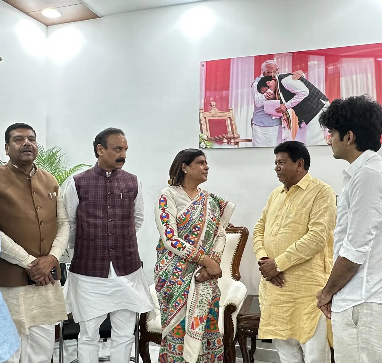 Haryana BJP State President Archana Gupta Congratulates Ward 6 Councillor Parth Gupta — photo 3