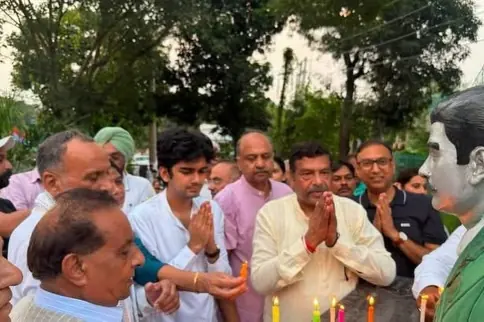 Councillor Parth Gupta Joins Candle March for National Honour